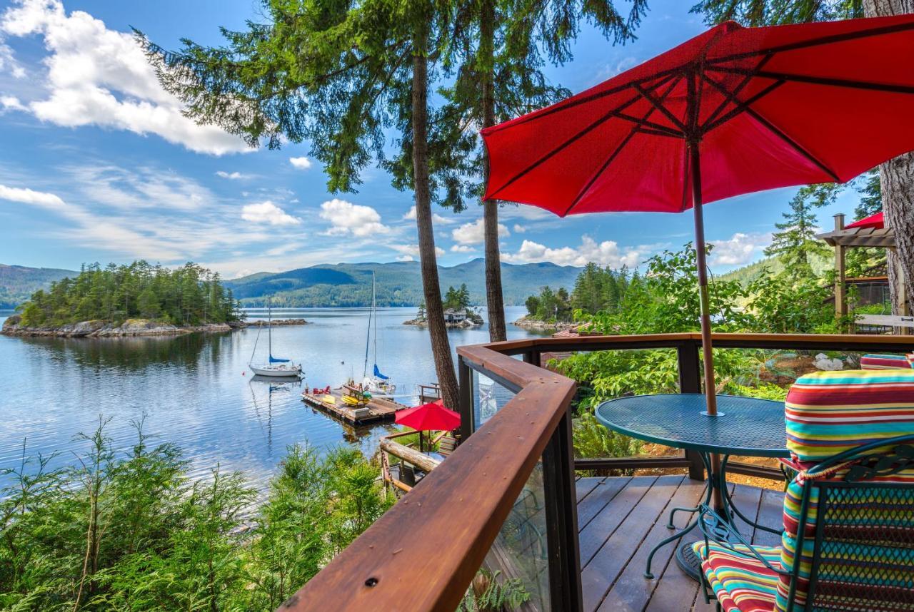 Tranquility Bay Waterfront Inn Sechelt Εξωτερικό φωτογραφία