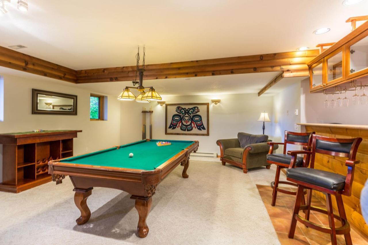 Tranquility Bay Waterfront Inn Sechelt Εξωτερικό φωτογραφία